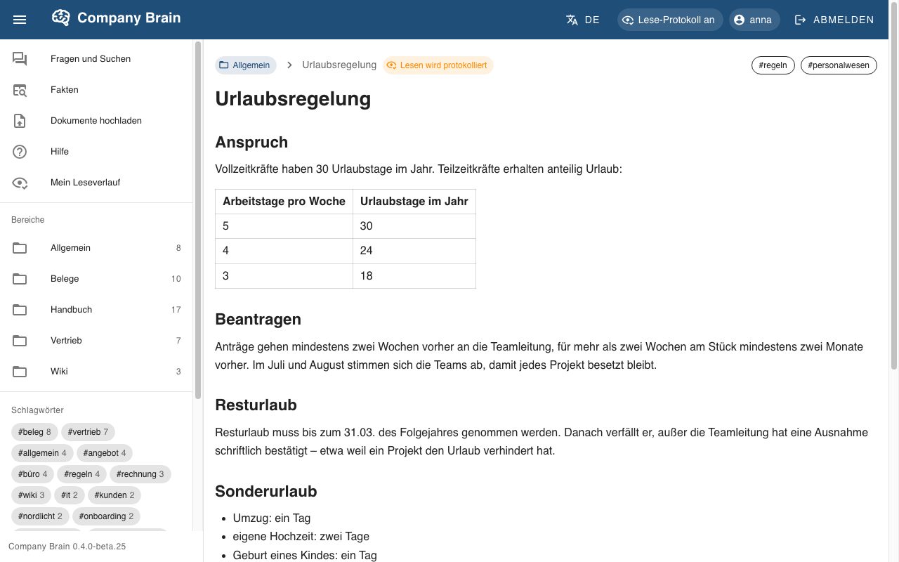 Geöffnete Notiz Urlaubsregelung mit Bereich, Schlagwörtern und dem Hinweis, dass Lesen protokolliert wird